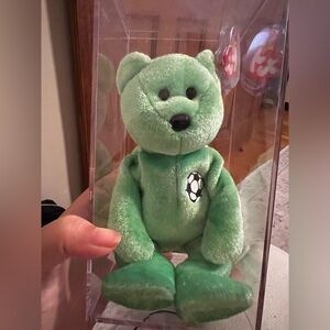 Kicks Beanie Baby, Tag Error
